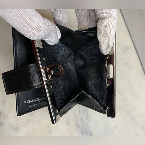 Salvatore Ferragamo Wallet - Picture 9 of 12